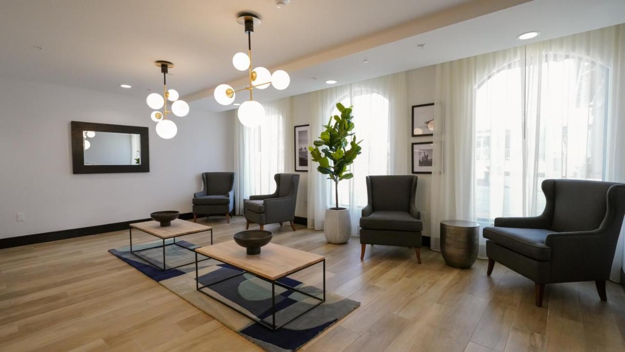 La Quinta Inn & Suites By Wyndham Σάντα Κρουζ Εξωτερικό φωτογραφία