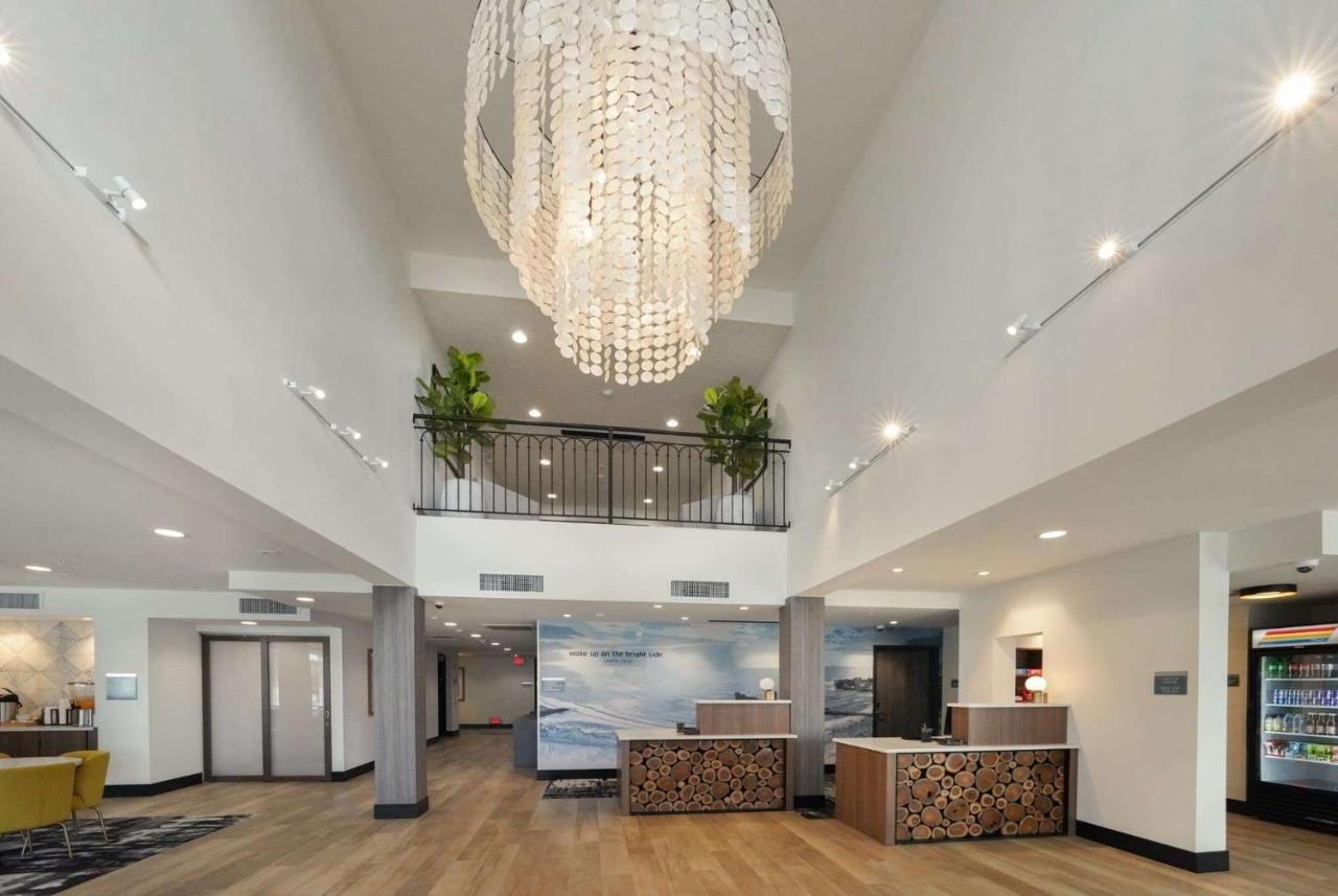 La Quinta Inn & Suites By Wyndham Σάντα Κρουζ Εξωτερικό φωτογραφία