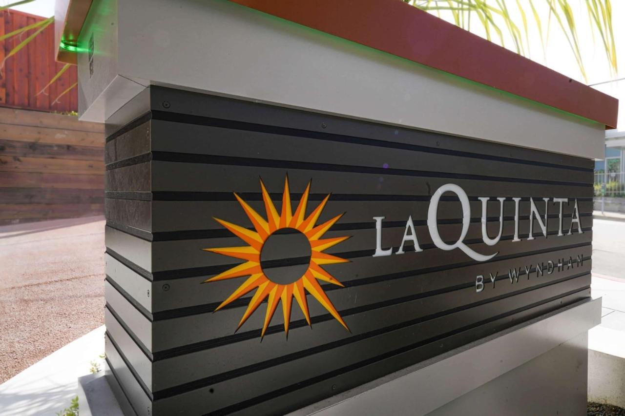La Quinta Inn & Suites By Wyndham Σάντα Κρουζ Εξωτερικό φωτογραφία